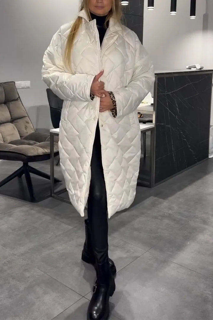 Ofira™ – Vändbar Quiltad Kappa med Leopardfoder