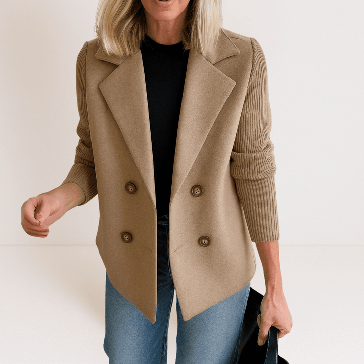 Martine™ - Elegant Jacka med Stickade Ärmar